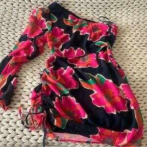 RUNAWAY One Shoulder Floral Dress